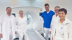 Oberarzt Dr. Thomas Leitenstorfer, Abteilungsleiterin Röntgendiagnostik Barbara Pfefferle, Chefarzt Dr. Philipp Zimmermann, Chefarzt Dr. Martin Hinterseer und Oberärztin Dr. Sonja Empl.