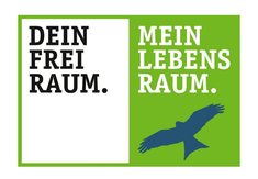 Das Logo der Kampagne „Dein Freiraum. Mein Lebensraum“ im Ostallgäu zeigt die Silhouette des streng geschützten Rotmilans Das Logo der Kampagne „Dein Freiraum. Mein Lebensraum“ im Ostallgäu zeigt die Silhouette des streng geschützten Rotmilans