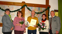 Ehrungen beim Kreisverband für Gartenbau & Landespflege für langjähriges ehrenamtliches Engagement; von links: Renate Polzer, Vorsitzende des Kreisverbandes, Andrea Singer & Hubert Heider vom Gartenbauverein Buchloe, Sonja Geiger vom Gartenbauverein Westendorf und Kaspar Rager, Ehrenvorsitzender des Kreisverbandes